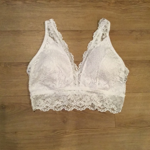Women’s White Lace Deep V Bralette Bra - Picture 6 of 8